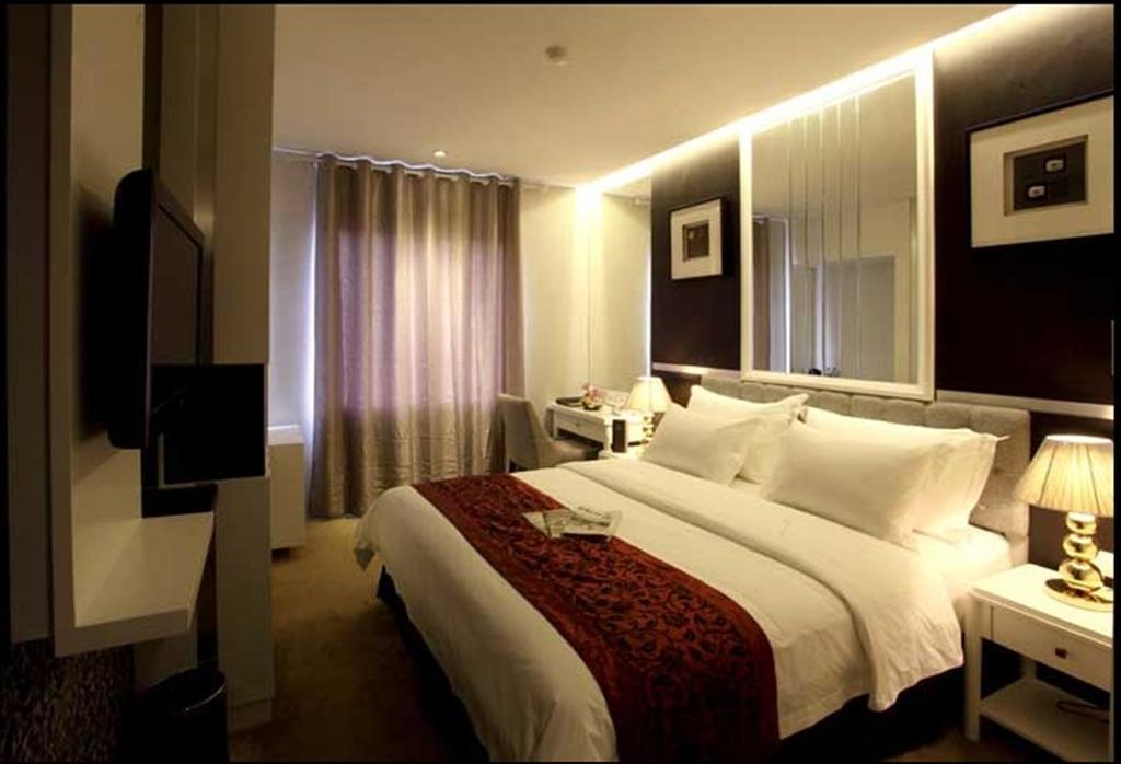 Gino Feruci Braga By Kagum Hotels Bandung Habitación foto